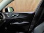 Volvo XC60 T8 AWD Recharge Ultra Dark | Luchtvering | Trekhaak | 360° Camera | 455pk | Head-Up Display | Harman Kardon | Adaptieve Cruise Control | Stoelverwarming voor+achter | Stuurwielverwarming | Full LED Meesturende koplampen | Pilot Assist | BLIS Dode Hoek Detectie | Elektrische voorstoelen geheugen | Lederen bekleding | Zitting verlenging voorstoelen | Lederen Dashboard | Schuifdak | 21 Inch | Google Infotainment | Keyless Drive | Parkeersensoren voor+achter | Privacy Glass | Elektrisch bedienbare achterklep | Alarm Klasse III | DAB Radio | Apple Carplay/Android Auto | Draadloos telefoon opladen | Volvo On Call met mobiele App functie | Onyx Black Metallic |
