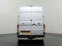 Volkswagen Crafter 2.0TDI 177PK Automaat L3H3 Highline | Trekhaak 3000Kg | Navigatie | Camera | Multimedia | Airco | Cruise | 3-Zits