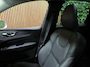 Volvo XC60 T6 AWD Recharge Plus Bright | Trekhaak | 360° Camera | Harman Kardon | Adaptieve Cruise Control | Stoelverwarming voor+achter | Stuurwielverwarming | Schuifdak | Full LED Meesturende koplampen | Pilot Assist | BLIS Dode Hoek Detectie | Elektrische voorstoelen geheugen | Lederen bekleding | Zitting verlenging voorstoelen | 19 Inch | Google Infotainment | Keyless Drive | Privacy Glass | Elektrisch bedienbare achterklep | DAB Radio | Apple Carplay/Android Auto | Draadloos telefoon opladen | Volvo On Call met mobiele App functie | Bright Dusk Metallic |