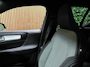 Volvo XC40 T5 Recharge Plus Dark | Trekhaak | Harman Kardon | Parkeercamera | All Season banden | Adaptieve Cruise Control | Pilot Assist | BLIS Dode Hoek Detectie | Bestuurdersstoel elektrisch geheugen | Stoel en Stuurwielverwarming | Privacy Glass | 19 Inch | Passagiersstoel elektrisch | Zitting verlenging voorstoelen | Keyless Drive | Parkeersensoren voor+achter | Privacy Glass | Elektrisch bedienbare achterklep | Climate Control L+R | DAB Radio | Apple Carplay/Android Auto | Volvo On Call met mobiele App functie | Onyx Black Metallic |