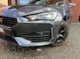 CUPRA Leon Sportstourer 1.4 e-Hybrid VZ Copper Edition 245PK! // WEGKLAPBARE TREKHAAK // DODEHOEK // ELEK.STOEL+GEHEUGEN // ELEK. KLEP // ADAPT. CRUISE // CAMERA+SENSOREN // NAVI+CARPLAY //
