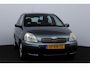 Toyota Yaris 1.3 VVT-i S-Line/ HISTORIE!/ 5-Drs/ Airco/ C.V. Afstand/ Elek. pakket/ Isofix/ Multi. LEDER. Stuur/ Getint glas/ Mistl./ Metallic lak.
