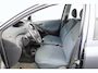 Toyota Yaris 1.3 VVT-i S-Line/ HISTORIE!/ 5-Drs/ Airco/ C.V. Afstand/ Elek. pakket/ Isofix/ Multi. LEDER. Stuur/ Getint glas/ Mistl./ Metallic lak.