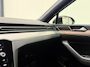 Volkswagen Passat Variant 1.4 TSI ACT 150 PK R-Line | Trekhaak |NAP| Virtual Cockpit | ACC | Leder/Alcantara | Stoelverw. |
