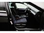 Volkswagen Passat Variant 1.4 TSI PHEV GTE Business 2020 | Facelift | Dealer Onderhouden | Elektrische Trekhaak | App Connect | Stoelverwarming | Panoramadak | Navigatie | Achteruitrij Camera | Stuurwiel Bediening | Nationale Autopas