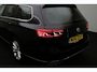 Volkswagen Passat Variant 1.4 TSI PHEV GTE Business 2020 | Facelift | Dealer Onderhouden | Elektrische Trekhaak | App Connect | Stoelverwarming | Panoramadak | Navigatie | Achteruitrij Camera | Stuurwiel Bediening | Nationale Autopas