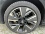 Opel Corsa-e Elegance 50 kWh | Panoramadak vast (Glas) | Stoelverwarming voor | Stuur verwarmbaar | All Season Banden | Navigatie door middel van Apple Carplay Android auto |