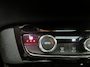 Opel Corsa-e Elegance 50 kWh | Panoramadak vast (Glas) | Stoelverwarming voor | Stuur verwarmbaar | All Season Banden | Navigatie door middel van Apple Carplay Android auto |