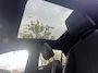 Opel Corsa-e Elegance 50 kWh | Panoramadak vast (Glas) | Stoelverwarming voor | Stuur verwarmbaar | All Season Banden | Navigatie door middel van Apple Carplay Android auto |