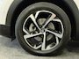 Citroën C5 Aircross 1.2 PURE TECH BUSINESS AUTOMAAT TREKHAAK NAVIGATIE CRUISE CONTROL BLUETOOTH TELEFOON APPLE CARPLAY/ANDROID KEYLESS GO RIJSTROOKSENSOREN ACHTERUITRIJCAMERA ZEER MOOI !!
