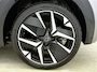 Peugeot e-208 156pk EV GT 51 kWh Automaat | Glazendak | Adaptieve Cruise Control | Camera Voor + Achter | Navigatie | Climate Control | 17"LMV | Full-LED | Keyless Entry/Start |