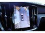 Volvo V60 T6 Plug-in hybrid AWD Plus Dark Apple carplay / Android auto | Nappaleder met ventilatie | Panoramadak | 19" lichtmetalen velgen | Achterbank verwarmd | Getint glas achter | Stoel- en stuurverwarming |