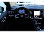 Volvo V60 T6 Plug-in hybrid AWD Plus Dark Apple carplay / Android auto | Nappaleder met ventilatie | Panoramadak | 19" lichtmetalen velgen | Achterbank verwarmd | Getint glas achter | Stoel- en stuurverwarming |