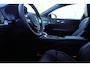 Volvo V60 T6 Plug-in hybrid AWD Plus Dark Apple carplay / Android auto | Nappaleder met ventilatie | Panoramadak | 19" lichtmetalen velgen | Achterbank verwarmd | Getint glas achter | Stoel- en stuurverwarming |