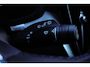 Volvo V60 T6 Plug-in hybrid AWD Plus Dark Apple carplay / Android auto | Nappaleder met ventilatie | Panoramadak | 19" lichtmetalen velgen | Achterbank verwarmd | Getint glas achter | Stoel- en stuurverwarming |