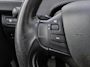 Peugeot 208 1.2 PureTech Allure stoere uitvoering met lage km stand!