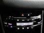 Peugeot 2008 1.2 130pk Blue Lease Allure | Trekhaak | Glazendak | Navigatie | Climate Control | Cruise Control | Camera | 17"LMV |