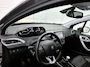 Peugeot 2008 1.2 130pk Blue Lease Allure | Trekhaak | Glazendak | Navigatie | Climate Control | Cruise Control | Camera | 17"LMV |