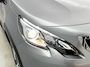 Peugeot 2008 1.2 130pk Blue Lease Allure | Trekhaak | Glazendak | Navigatie | Climate Control | Cruise Control | Camera | 17"LMV |