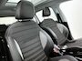 Peugeot 2008 1.2 130pk Blue Lease Allure | Trekhaak | Glazendak | Navigatie | Climate Control | Cruise Control | Camera | 17"LMV |