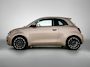 Fiat 500 118pk La Prima 42 kWh Automaat | Glazendak | Navigatie | Climate Control | Adaptieve Cruise Control | Stoelverwarming | Achteruitrijcamera | Dodehoekdetectie | 17" Lichtmetalen Velgen | Apple Carplay/Android Auto |