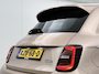Fiat 500 118pk La Prima 42 kWh Automaat | Glazendak | Navigatie | Climate Control | Adaptieve Cruise Control | Stoelverwarming | Achteruitrijcamera | Dodehoekdetectie | 17" Lichtmetalen Velgen | Apple Carplay/Android Auto |