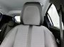 Peugeot e-208 136pk EV Allure Pack 50 kWh Automaat | Achteruitrijcamera | Climate Control | Cruise Control | Parkeersensoren | Stoelverwarming | Stof/kunstleder | Keyless | Apple Carplay / Android Auto | DAB+ radio | Led koplampen | Donker getint glas | 16" lichtmetalen velgen |