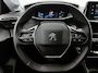 Peugeot e-208 136pk EV Allure Pack 50 kWh Automaat | Achteruitrijcamera | Climate Control | Cruise Control | Parkeersensoren | Stoelverwarming | Stof/kunstleder | Keyless | Apple Carplay / Android Auto | DAB+ radio | Led koplampen | Donker getint glas | 16" lichtmetalen velgen |