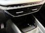 Skoda Octavia Combi 1.0 TSI Business Edition Plus Apple CarPlay/Android Auto | Cruise & climate control | Dode hoek detectie | LED koplampen | Navigatiesysteem | Stoel en stuurwielverwarming | Parkeersensoren voor en achter | Trekhaak