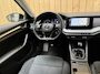 Skoda Octavia Combi 1.0 TSI Business Edition Plus Apple CarPlay/Android Auto | Cruise & climate control | Dode hoek detectie | LED koplampen | Navigatiesysteem | Stoel en stuurwielverwarming | Parkeersensoren voor en achter | Trekhaak