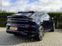 Porsche Cayenne Coupé 3.0 E-Hybrid | Sportdesign | Passenger Display | 4-Wielsturing | Softclose | Innodrive | Trekhaak | 18-Voudig | Sportuitlaat | HD-Matrix | Head-up | Bose | Sportchrono |