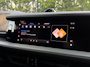 Porsche Cayenne Coupé 3.0 E-Hybrid | Sportdesign | Passenger Display | 4-Wielsturing | Softclose | Innodrive | Trekhaak | 18-Voudig | Sportuitlaat | HD-Matrix | Head-up | Bose | Sportchrono |