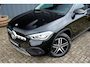 Mercedes-Benz GLA 180 Business Line 136pk Aut. * Leer * Navi * Carplay/Android * Cruise * Stoelverwarming * PDC V+A * Top