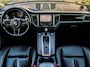 Porsche Macan 3.0 S Pano | Sportuitlaat | PASM | Leder | Trekhaak | Stuurverwarming | Stoelverwarming |
