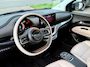 Fiat 500e La Prima 42 kWh | RIJKLAARPRIJS | Topuitvoering | Panoramadak | 360° Camera | Apple CarPlay