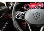 Volkswagen Golf 1.5 eTSI R-Line Pano | Harman Kardon | Adaptive Cruise Controle | IQlights | Sfeer | Stoel/ Stuur verwarming