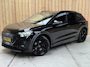 Audi Q4 e-tron 40 Launch edition Advanced Plus 77 kWh SoH 96,49% Achteruitrijcamera | Apple CarPlay/Android Auto | Adaptieve cruise control | Climate control | Getint glas | Leren bekleding | SONOS audio | Trekhaak uitklapbaar | Zwart optiek