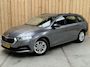 Skoda Octavia Combi 1.0 e-TSI Ambition Automaat | Apple CarPlay/Android Auto | Cruise & climate control | LED koplampen | Navigatiesysteem | Parkeersensoren achter | Trekhaak