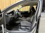Skoda Octavia Combi 1.0 e-TSI Ambition Automaat | Apple CarPlay/Android Auto | Cruise & climate control | LED koplampen | Navigatiesysteem | Parkeersensoren achter | Trekhaak