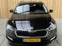 Skoda Octavia Combi 1.0 TSI Ambition Apple CarPlay/Android Auto | Cruise & climate control | LED verlichting | Keyless start | Navigatiesysteem | Parkeersensoren achter | Trekhaak