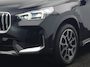 BMW X1 xDrive25e PHEV 245pk Dealer O.H | Trekhaak Af Fabriek | Adaptive Cruise | 360 Camera | Head Up | Harman / Kardon | Sportstoelen Memory & Massage | Stoelen & Stuur Verwarmd | Apple Carplay | DAB | Navigatie | Virtual | 19"L.M | Plug In Hybrid |