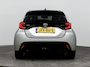 Toyota Yaris 1.5 Hybrid 115 Dynamic | Dodehoek detectie | Parkeersensoren voor/achter | Stoel-/stuurverwarming | Apple Carplay / Android Auto | Keyless | Adaptive Cruise | Clima | Camera | 16 inch