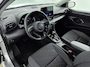 Toyota Yaris 1.5 Hybrid 115 Dynamic | Dodehoek detectie | Parkeersensoren voor/achter | Stoel-/stuurverwarming | Apple Carplay / Android Auto | Keyless | Adaptive Cruise | Clima | Camera | 16 inch
