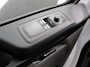 Ford E-Transit Custom 340 L2H1 Limited 65 kWh 8 persoons Automaat Cruise Control Airco Lichtmetalen Velgen