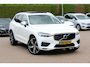 Volvo XC60 2.0 T8 Twin Engine AWD R-Design / Trekhaak / Panoramadak / Leder / CarPlay / 21'' / Parkeerhulp V+A / Stoelverwarming / DAB / Cruise Control