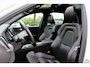 Volvo XC60 2.0 T8 Twin Engine AWD R-Design / Trekhaak / Panoramadak / Leder / CarPlay / 21'' / Parkeerhulp V+A / Stoelverwarming / DAB / Cruise Control