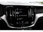 Volvo XC60 2.0 T8 Twin Engine AWD R-Design / Trekhaak / Panoramadak / Leder / CarPlay / 21'' / Parkeerhulp V+A / Stoelverwarming / DAB / Cruise Control