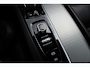 Volvo XC60 2.0 T8 Twin Engine AWD R-Design / Trekhaak / Panoramadak / Leder / CarPlay / 21'' / Parkeerhulp V+A / Stoelverwarming / DAB / Cruise Control