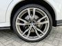 BMW X6 M50d 400 PK xDrive High Executive M Sport Trekhaak Laser licht Panoramadak Sky Lounge Achterasbesturing Stoelventilatie en Massage