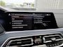 BMW X6 M50d 400 PK xDrive High Executive M Sport Trekhaak Laser licht Panoramadak Sky Lounge Achterasbesturing Stoelventilatie en Massage